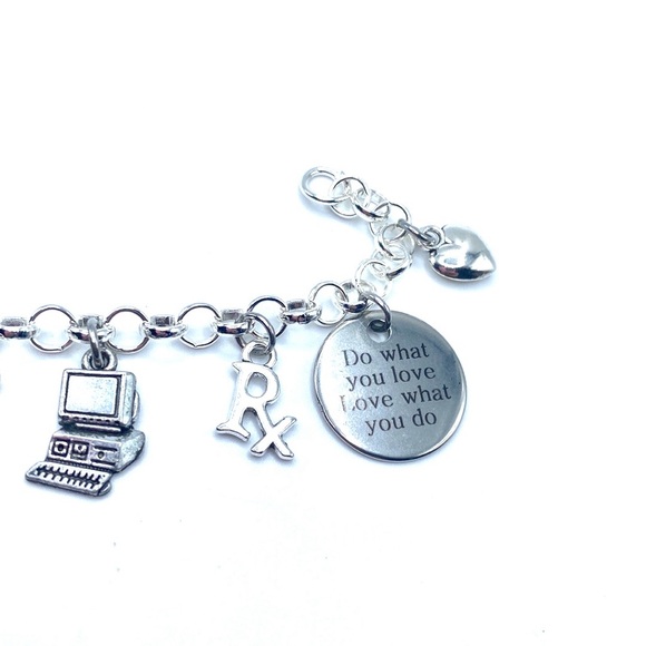 Pharmacist Charm Bracelet - Picture 6 of 7